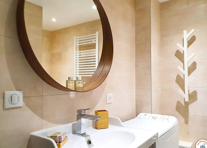 La Plume De Malherbe - Parking - Coup De Coeur *